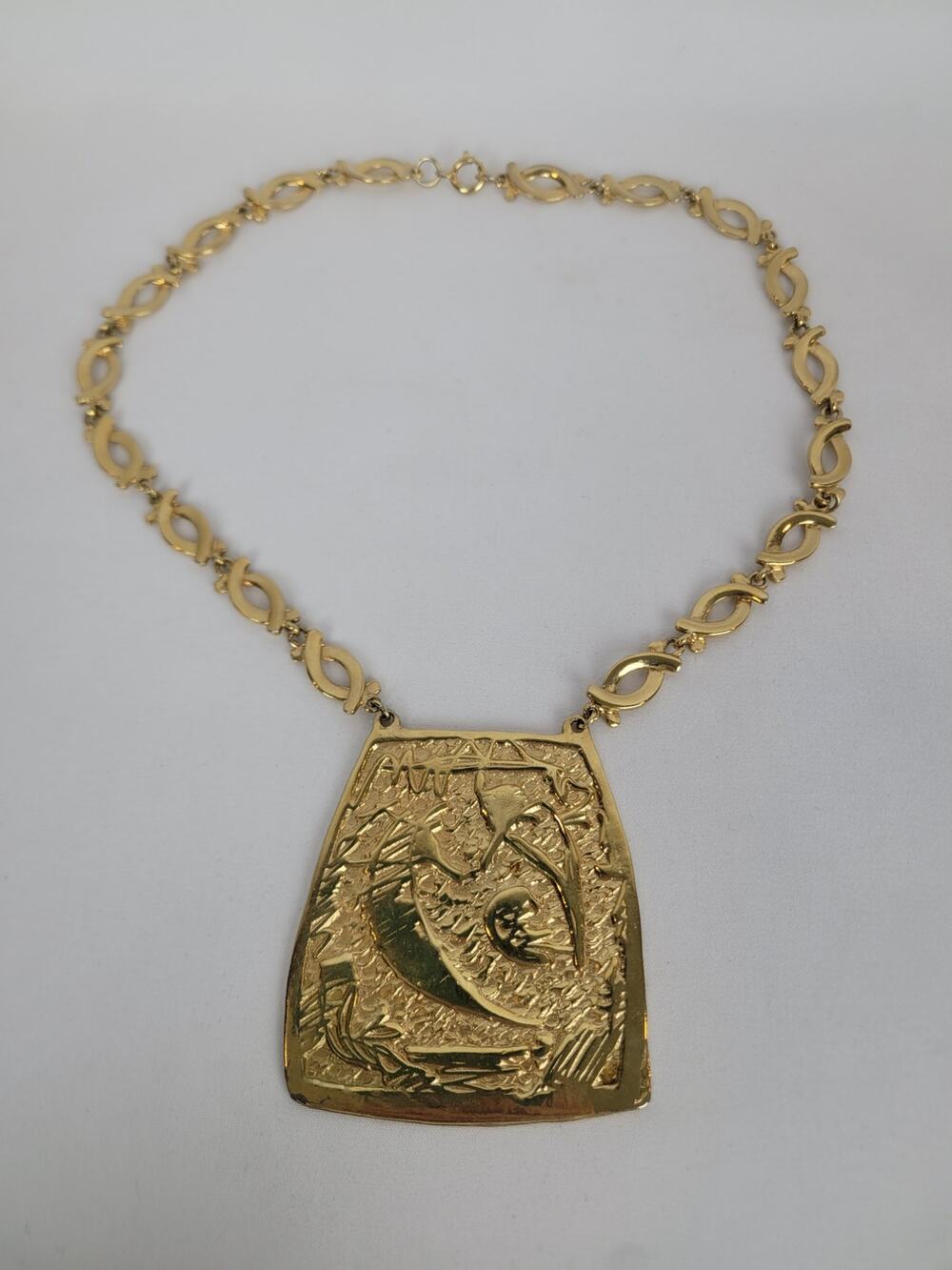 Unbranded Artisan Abstract Brutalist Unique Gold Tone Pendant Necklace 19"